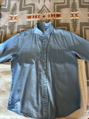 Men’s dockers button down shirt